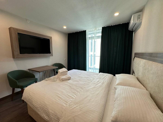 Bedroom 2, Stylish apartments by the sea, Batumi