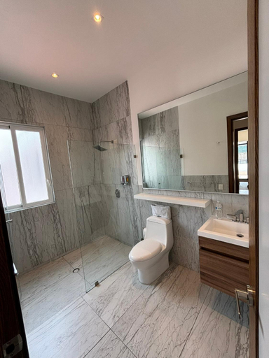 Bathroom 4, Casa Herrmann Suites, Mexico City