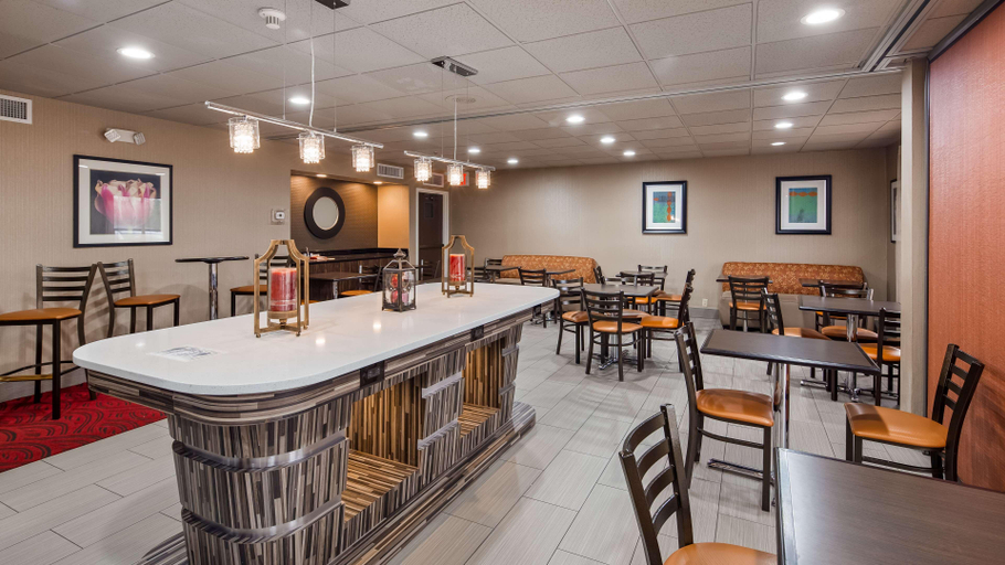 Food & Drinks 5, Best Western Suites Near Opryland, Davidson