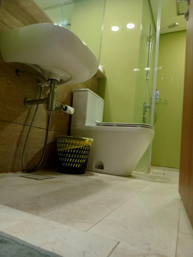 Bathroom 2, Sky Suites KLCC by Labubu, Kuala Lumpur