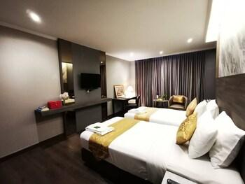 Bedroom 6