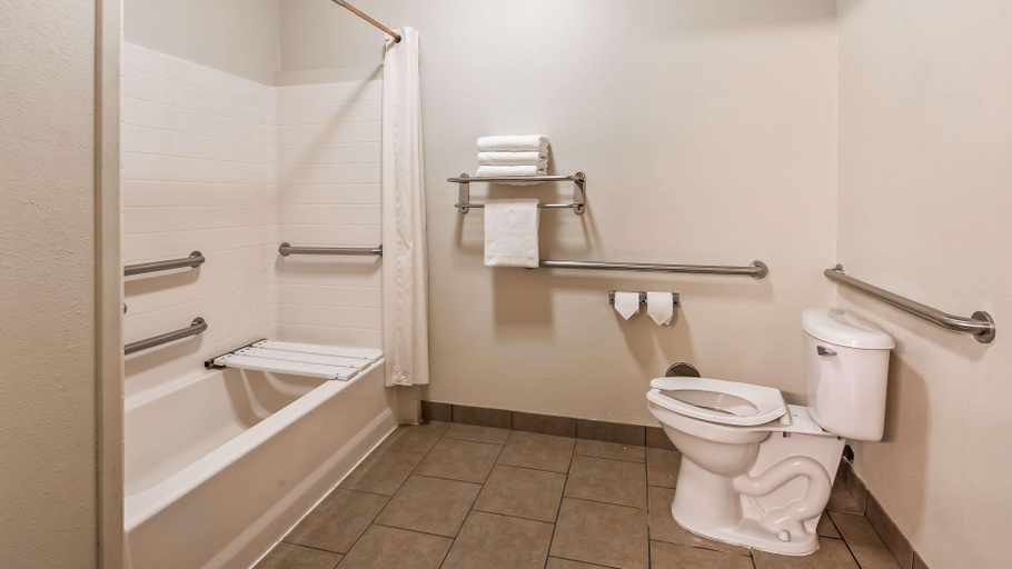 Bathroom 4, Best Western Jacksonville Inn, Cherokee
