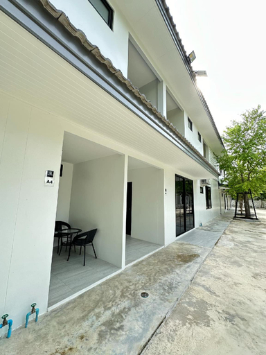 Others 3, Bamboo Resort Suphanburi (in Bamboo Japanese Goods Warehouse), Si Prachan