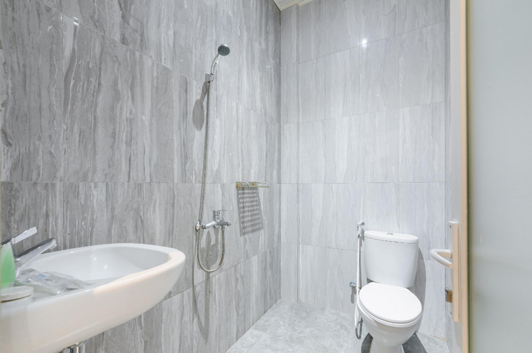 Bathroom 4