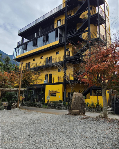 Exterior & Views 1, Tabakai Bed and Breakfast, Nantou