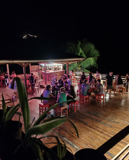 Food & Drinks 3, Moon Bar Hostel, San Vicente