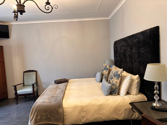 Others 5, The Palms Venue & Accommodation, Chris Hani