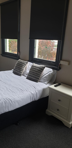 Bedroom 2, The Court House Hotel Narromine, Narromine