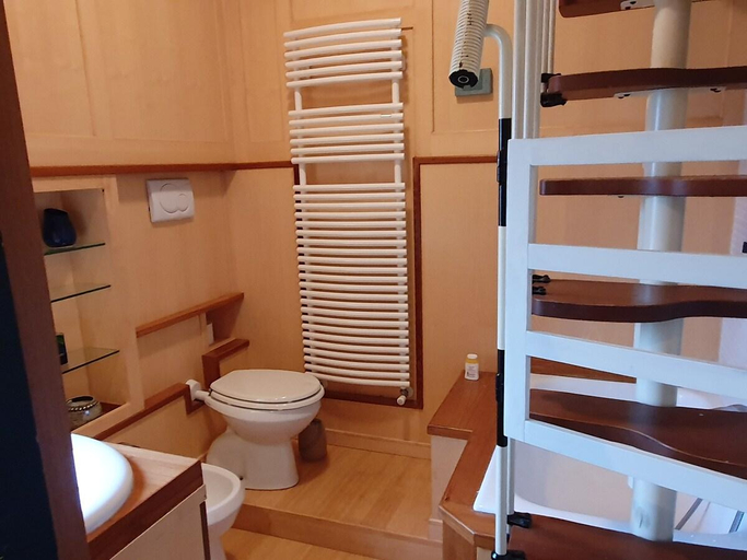 Bathroom 4, Villa Vignolo with Pool & BeachServices, Genova