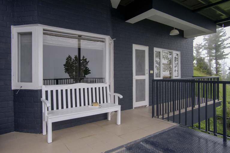 Others 4, StayVista at Eastbury, Shimla