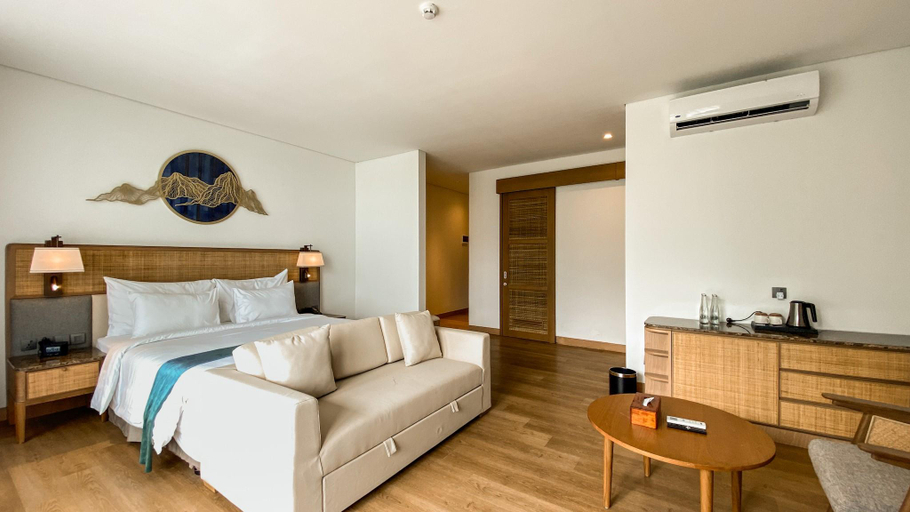 Bedroom 12