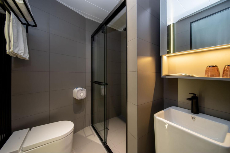 Bathroom, Guangzhou Yashe International Apartment, Guangzhou