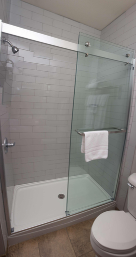 Bedroom 4, Parke Regency Hotel & Conf Ctr., BW Signature Coll, McLean