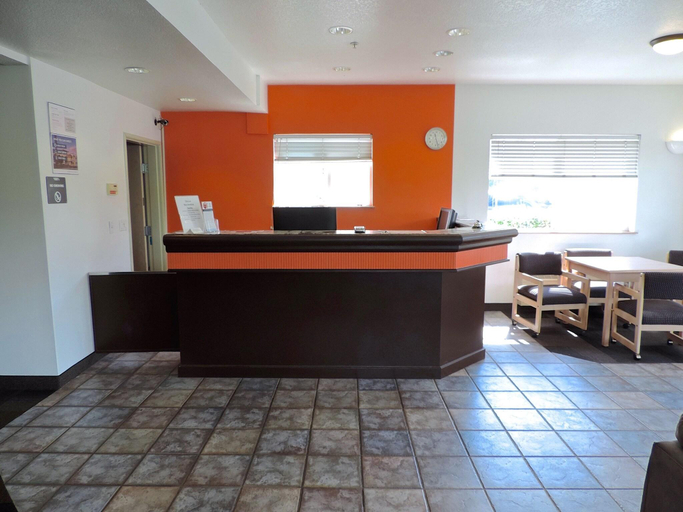 Public Area 2, Motel 6 Seaside, OR, Clatsop