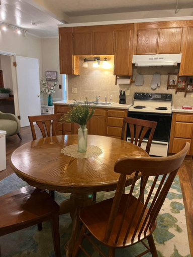 5, The Riverside Inn, Fremont
