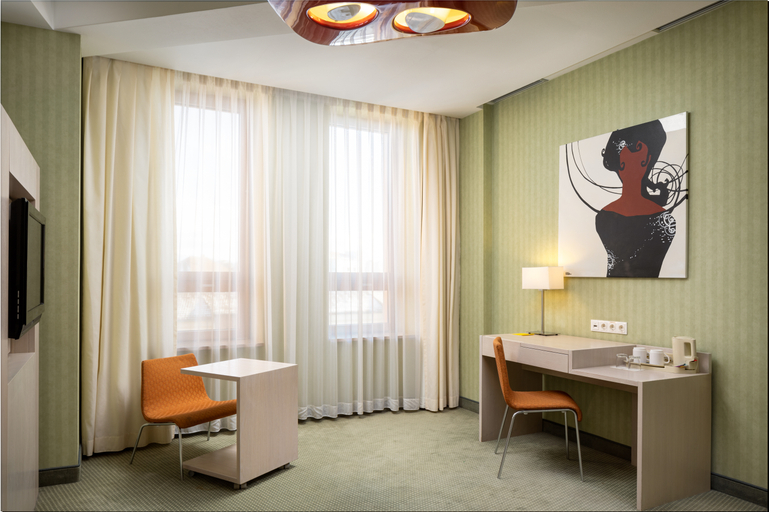 Bedroom 4, Courtyard by Marriott Downtown Sibiu, Sibiu