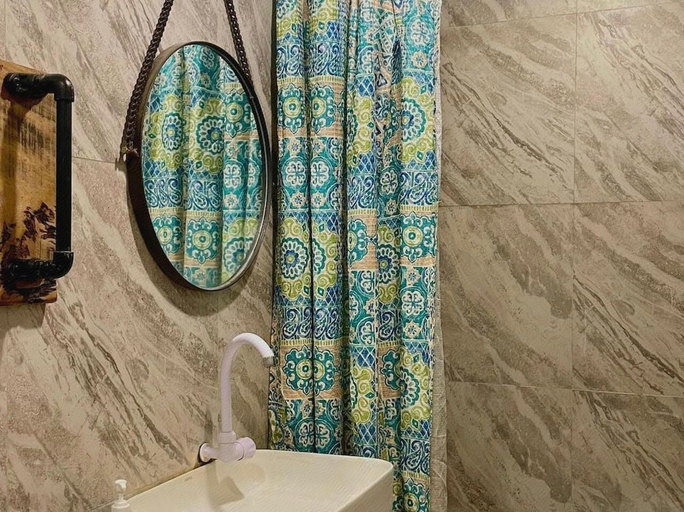 Bathroom, Bedjo Homestay, Sleman