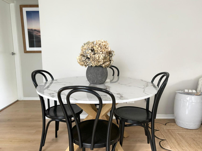 Others 3, Little Avalon House, Pittwater