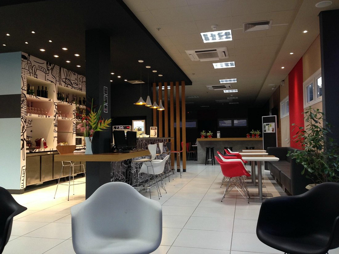 Public Area 3, ibis Bacabal, Bacabal