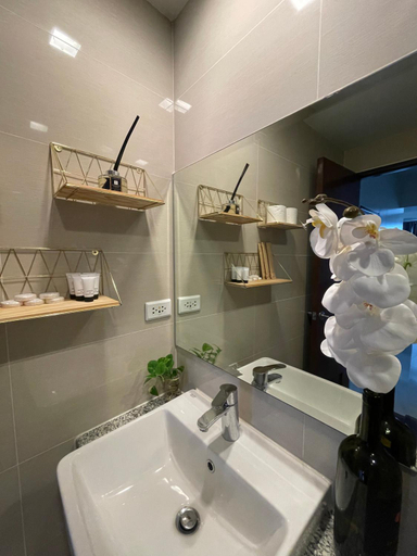 Bathroom 2, Executive luxury 2BR Condo Unit in McKinley Hill BGC Taguig, Taguig