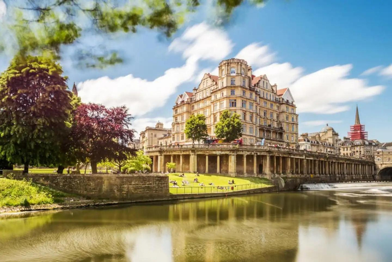 Others 4, Bright modern one bed apartment - Bath city centre - Pass the Keys, Bath and North East Somerset