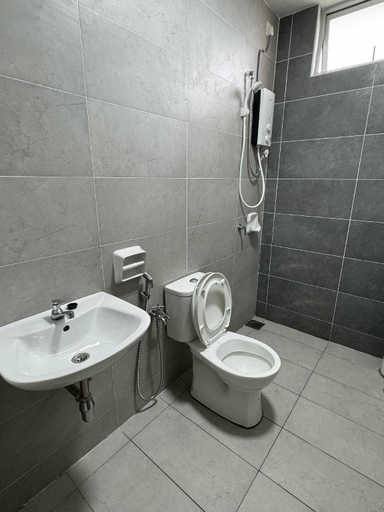 Bathroom 4, feelslikehome@Paloh Residence Ipoh (*for 4-6pax), Kinta