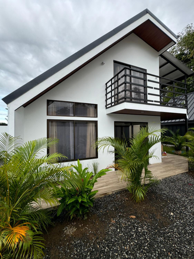 Exterior view 3, Alma Vida Lofts, San Ramón