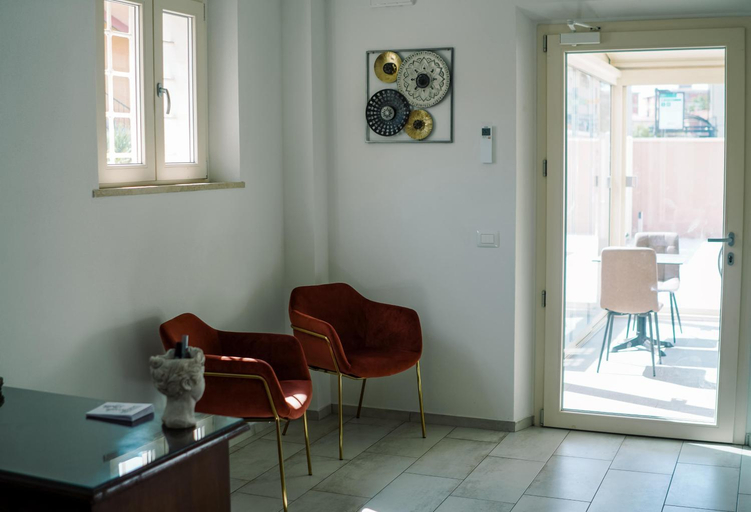 Others 3, B&B Piccola Stella, Pisa