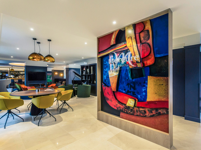Public Area 3, Hôtel de Bourbon Mercure Bourges Hotel, Cher