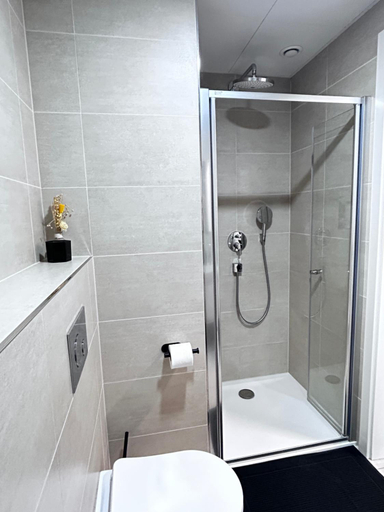 Bathroom 3, Mozart Apartments Prague, Praha 5