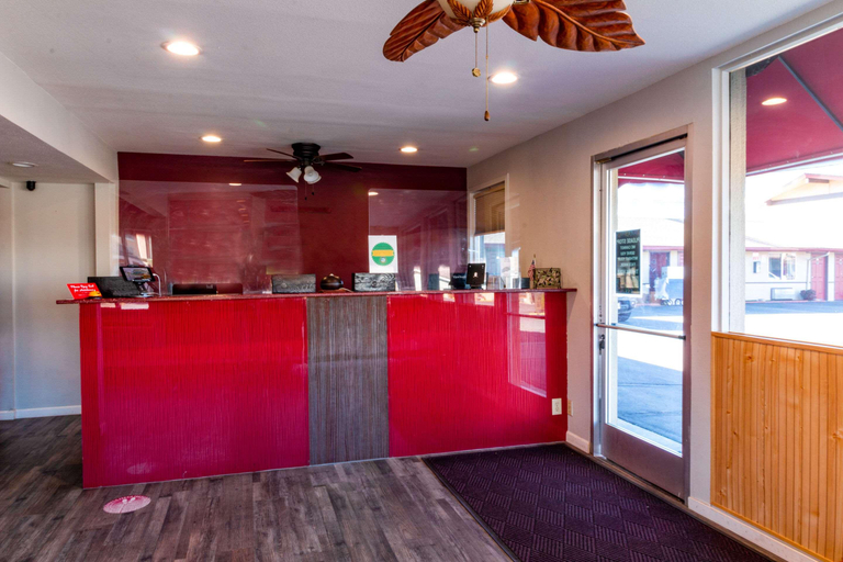 Public Area 2, Quality Inn Bishop near Mammoth, Inyo