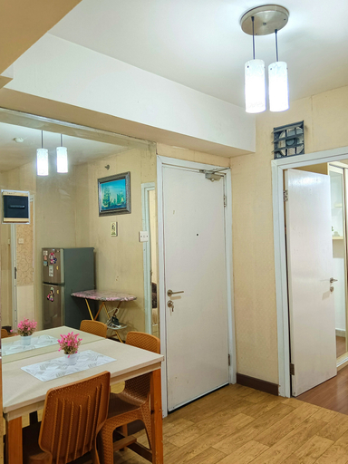 Dining Room 14