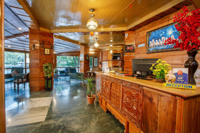 Others 3, Hotel D' Chalet, Kullu