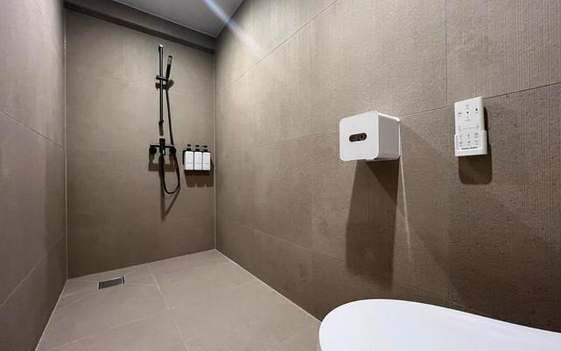 Bathroom 5, Bundang Jeongja Gray Hotel, Seongnam