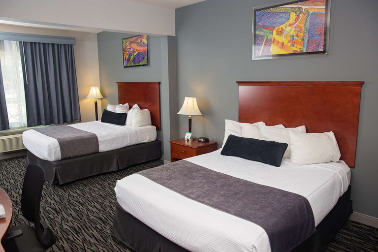 Bedroom 3, Parke Regency Hotel & Conf Ctr., BW Signature Coll, McLean