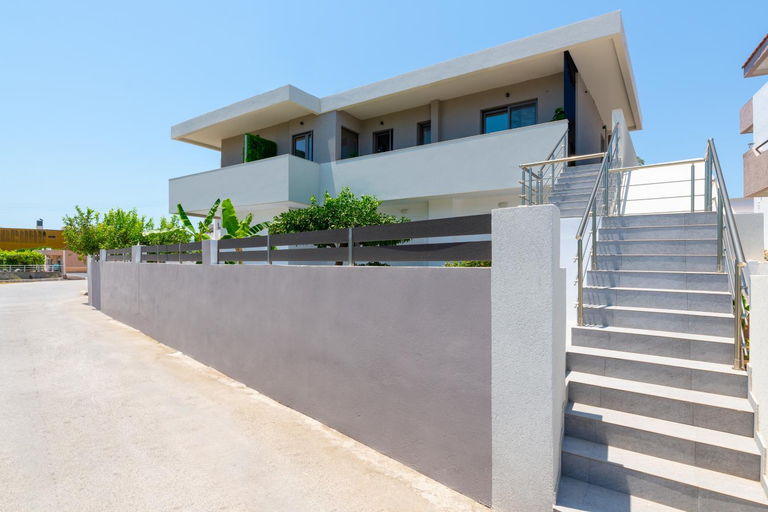 Exterior view, Masarou Suites, South Aegean