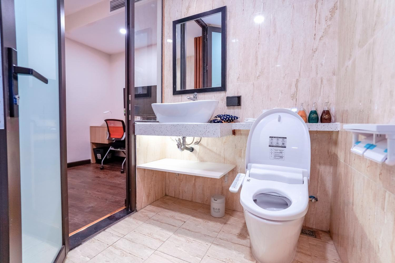 Bathroom 11