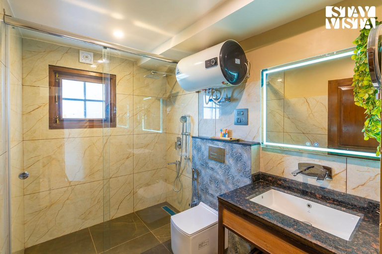 Bathroom 2, StayVista at Swiss Chalet - Riverside villa in Tangmarg, Baramulla