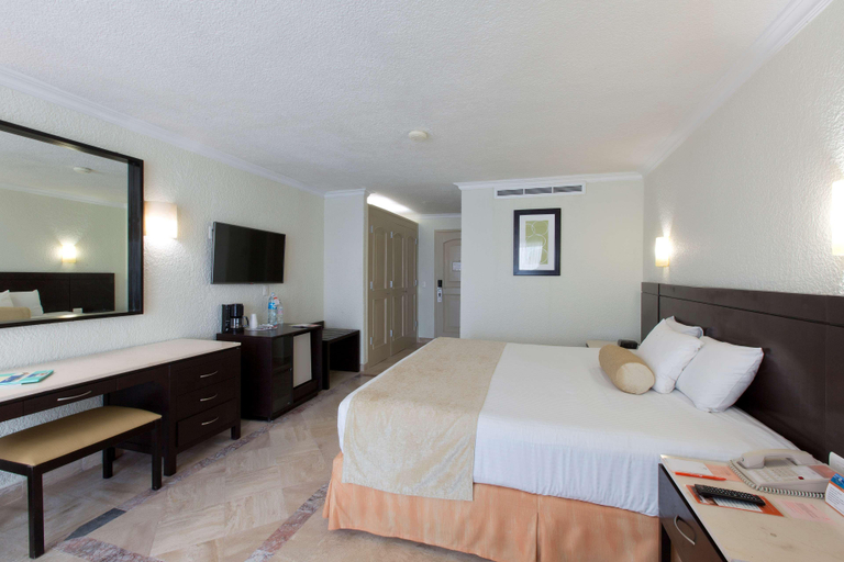 Bedroom 3, Krystal Cancun, Benito Juárez