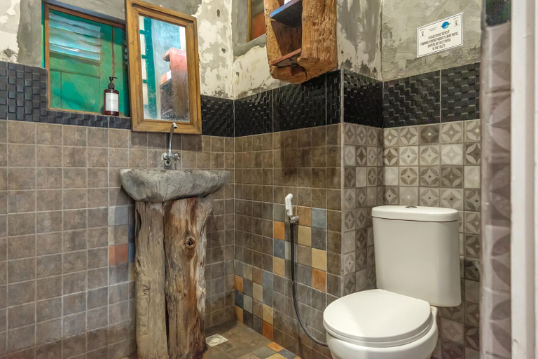 Bathroom 8