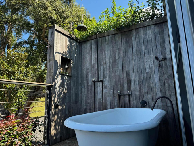 Others 4, Amaroo Valley Springs, Shoalhaven - Pt B
