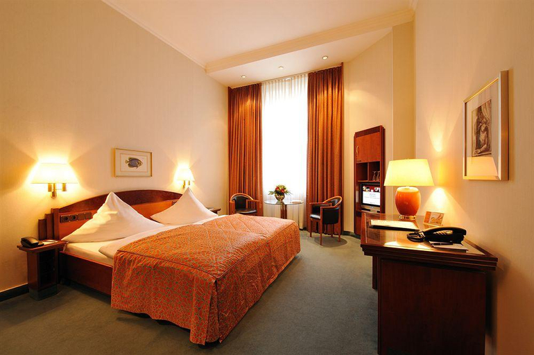 Bedroom 3, Kastens Hotel Luisenhof, Region Hannover