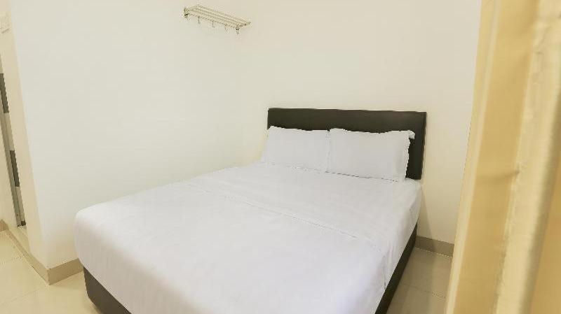 Bedroom 2, The Rich Hotel, Batu Pahat
