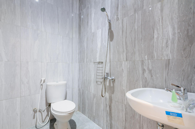 Bathroom 4