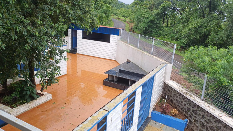 Others 5, Machan Studio Villa, Pune