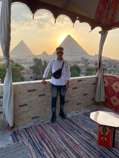 Others 5, Commanda pyramids view, Al-Ahram