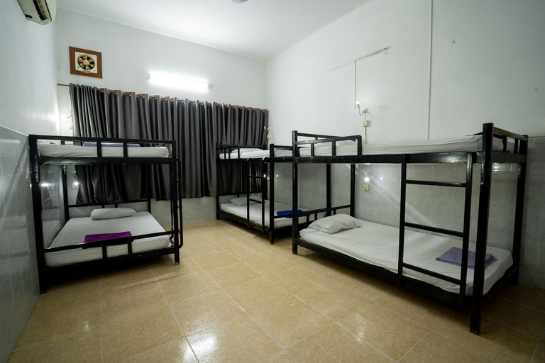 Bedroom 6