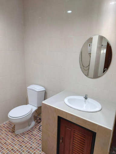 Bathroom 3, Baan Thawin, Pulau Phuket