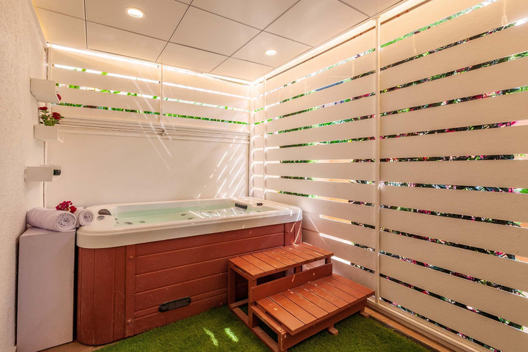 Bathroom 3, StayVista's Serene Nook - Pet-Friendly Villa with Jacuzzi & Terrace, Palghar
