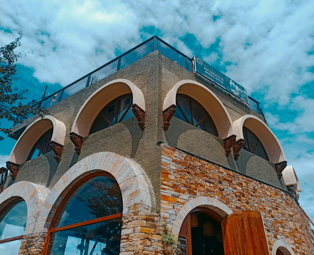 Others 4, Himalayan Hobbit House , Almora